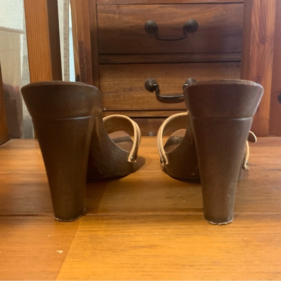 Brand New Italian Heels - Picture 4 of 5